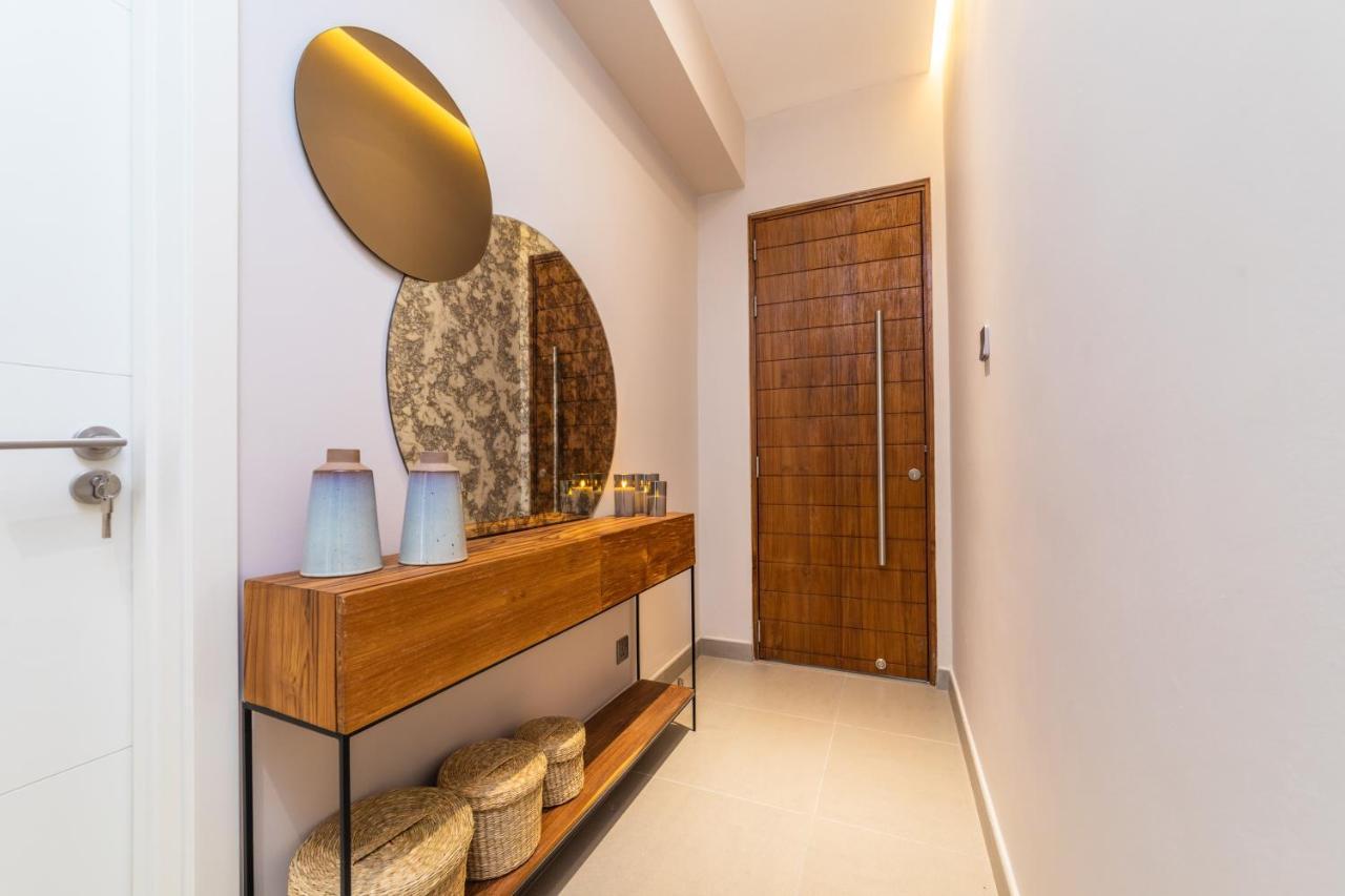 One Bay Residence No 8 Grand Bay Ngoại thất bức ảnh