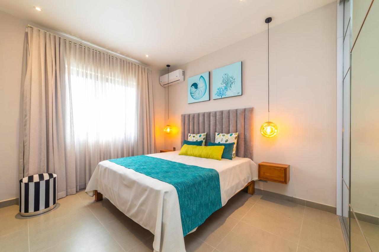 One Bay Residence No 8 Grand Bay Ngoại thất bức ảnh